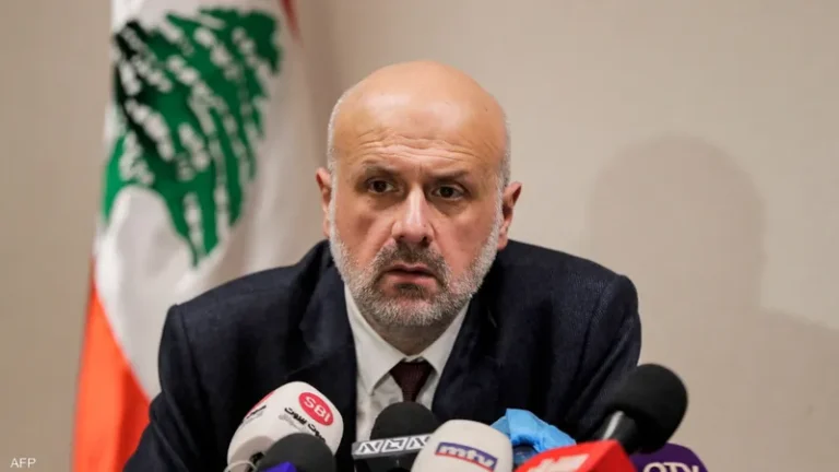 وزير الداخلية: عدد النازحين السوريين يتجاوز المليونين.. 600 ألف سوري فقط حاصل على إقامة شرعية في لبنان.. و 32% من المساجين سوريين