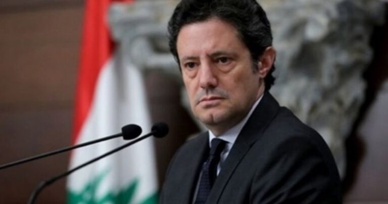 وزير الاعلام في حكومة تصريف الاعمال زياد مكاري: نتوجه الى الوسائل الإعلامية كافة ونتمنى عليها عدم الاكتفاء بالتنديد بالمقال، بل فضح الأهداف من وراء نشره