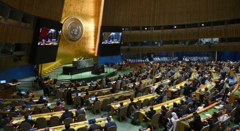 الجمعية العامة للأمم المتحدة تعتمد قرارا بإنهاء الاحتلال الإسرائيلي لأراضي فلسطين خلال عام واحد