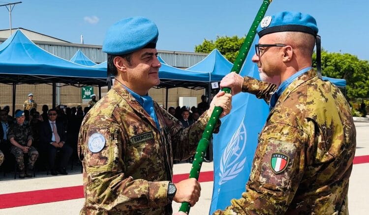 تسليم وتسلم في قيادة القطاع الغربي لليونيفيل
