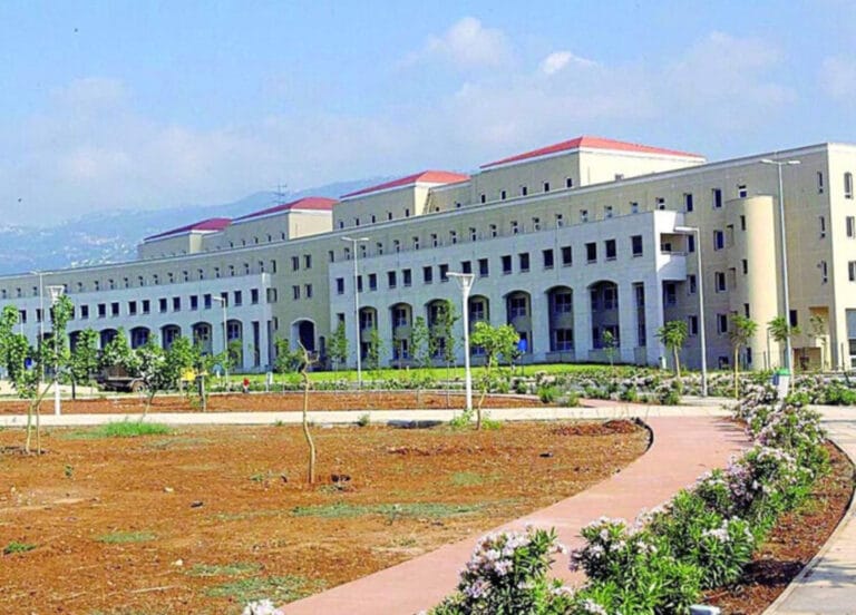 وزير المالية ياسين جابر يناقش بدائل لمبنى الجامعة اللبنانية بعد ارتفاع الإيجارات