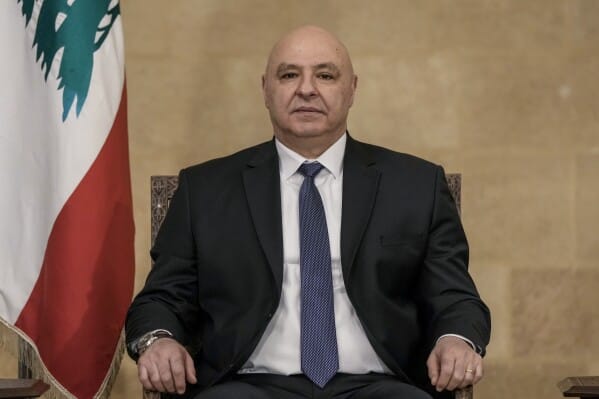 الرئيس عون في ذكرى استشهاد السيدين نصرالله وصفي الدين: الوفاء للتضحيات لا يكون إلا بوحدة الموقف ولتكن هذه الذكرى الأليمة محطة للتلاقي ولترسيخ الإيمان