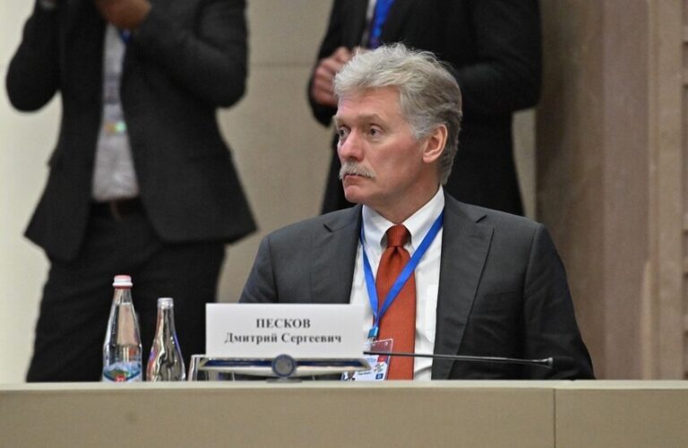 بيسكوف: واشنطن سلمت موسكو معايير الخطة المتفق عليها مع كييف