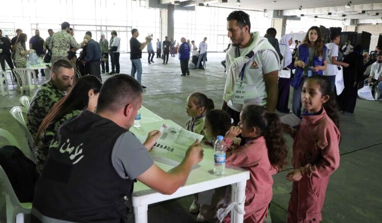 الامن العام: انطلاق المرحلة الثامنة من العودة المنظمة للنازحين السوريين عبر معبر العريضة