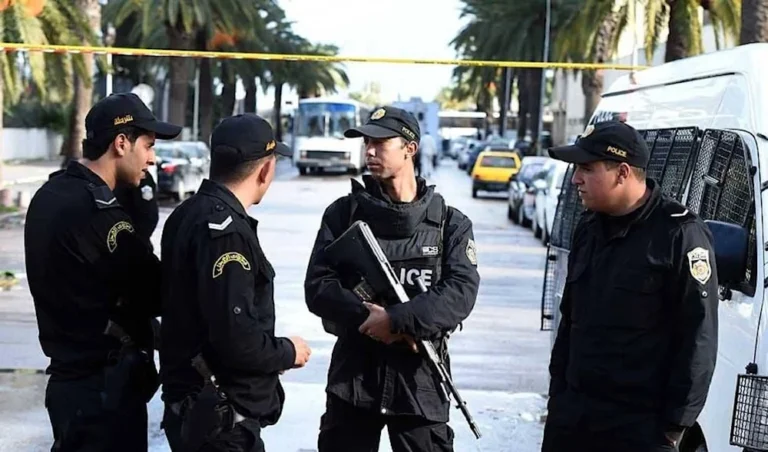 الأمن الإيراني يفكك 4 خلايا عميلة لواشنطن و”إسرائيل” ويصادر أسلحة ثقيلة