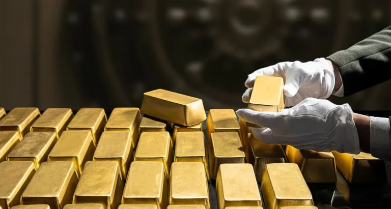 الذهب يعوّض خسائره مع تراجع النفط بعد توقيع الاتفاق الإيراني الأميركي