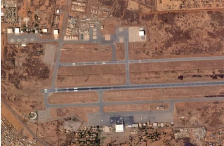 النيجر: انفجارات وإطلاق نار متواصل في مطار العاصمة نيامي