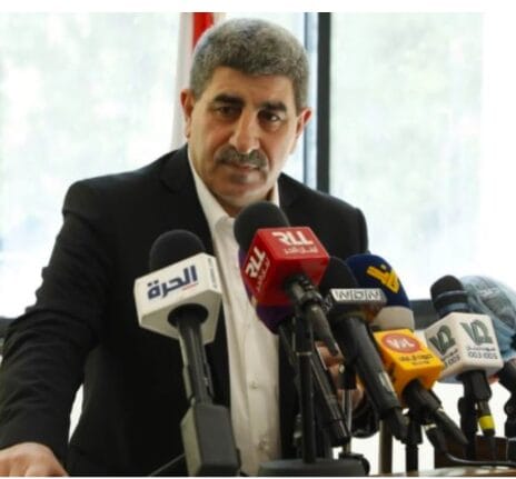 طليس: من يتحكم فعليًا بقطاع المحروقات في لبنان؟ وأين تكمن “القطبة المخفية” التي تحول دون استفادة اللبنانيين من تراجع الأسعار عالميًا؟