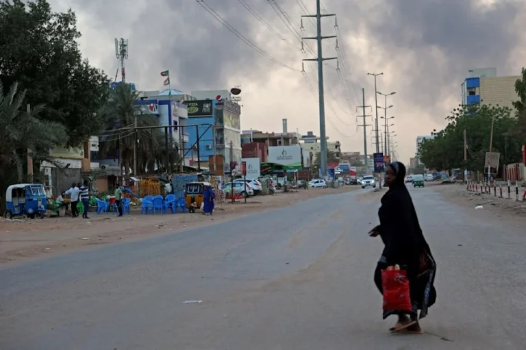 السودان: الجيش يتصدى لهجمات مسيّرة لـ”الدعم السريع” في 5 مدن