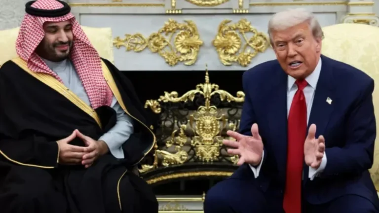 مشترطاً تنفيذه بالتطبيع مع “إسرائيل”.. ترامب يحيل الاتفاق النووي مع الرياض إلى الكونغرس