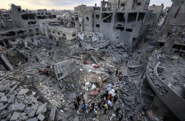 الصحة في غزة: 5 شهداء جدد ما يرفع حصيلة العدوان إلى 74,382 شهيداً
