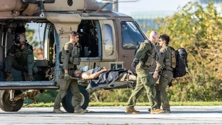 جيش العدو: إصابة جندي وضابط إثر حادث عملياتي في جنوب لبنان